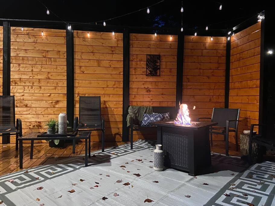 Вілла 2 Bed 1 Bath-Sleeps 5 To 6 Near Rrg Large Deck Біттівілл Екстер'єр фото